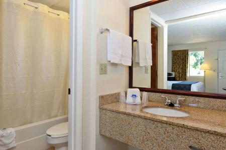 Americas Best Value Inn - - 7