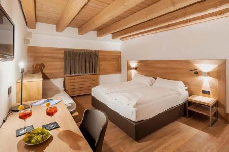 Royal Cortina - 5