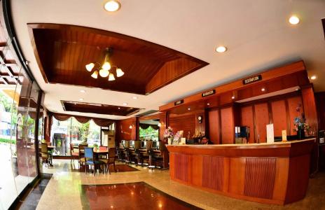 Silom Village Inn - 16