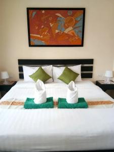 Island Beachfront - 28
