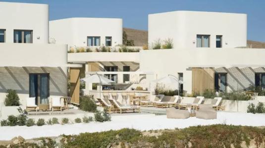 White Pebble Suites - 61