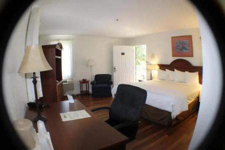 Inn at Cemetery Hill - 29