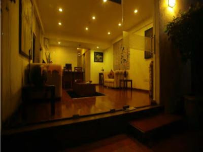 Justa Off Mg Road - 8
