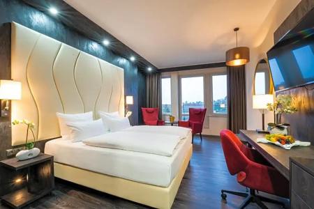 Plaza Schwerin; Sure Collection By Best Western - 96
