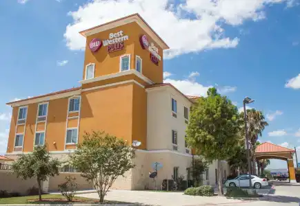 Best Western Plus San Antonio East Inn & Suites - 0