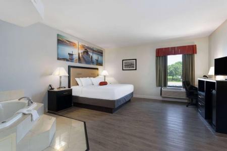 Days Inn & Suites by Wyndham - 117