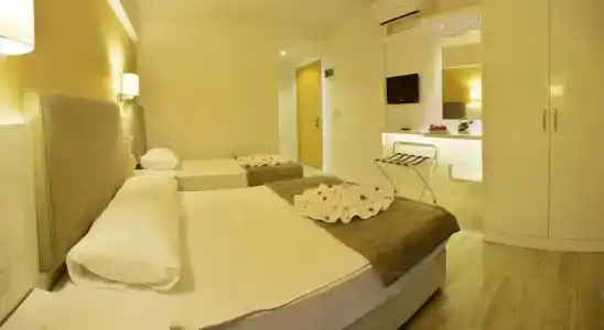 Maris Beach - 6