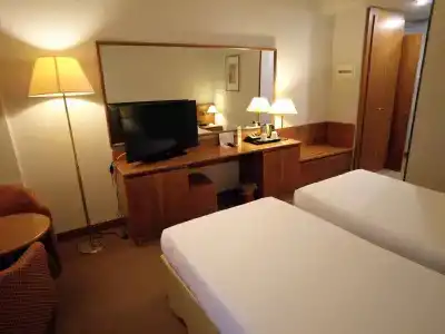 Best Western Park - 5