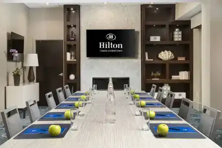 Hilton Downtown - 12