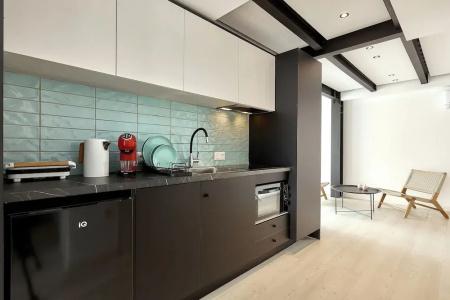 Sunset Studios & Apts - 14
