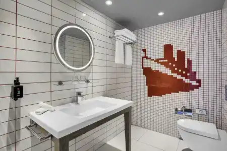 Radisson Red, Glasgow - 47