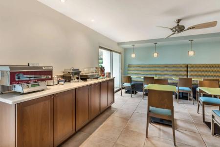 Best Western Plus Inn - 22