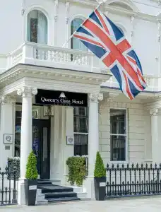 The Queens Gate - 47