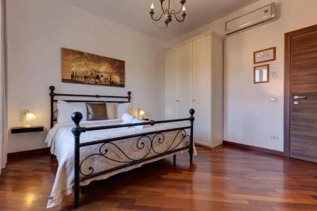 Little Rhome Suites - 35