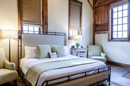 The Inn at Leola Village - 2