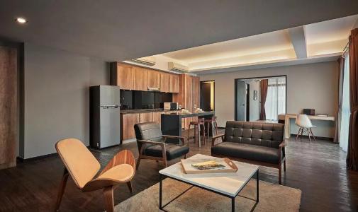 Tropics Eight Suites - 55