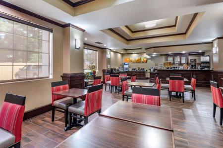 Comfort Suites West I-20 - 24