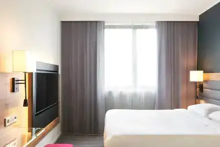 Moxy London Excel - 3