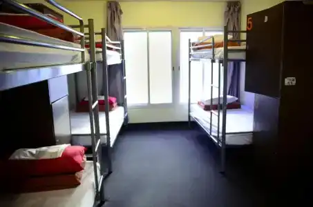 790 on George Backpackers - 47