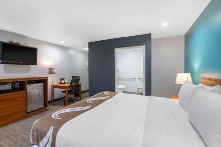 Quality Inn Near Hollywood Walk of Fame - 3
