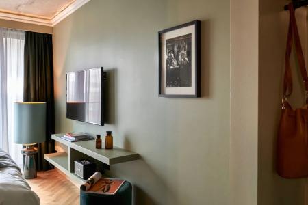 Gekko House Frankfurt, a Tribute Portfolio - 85