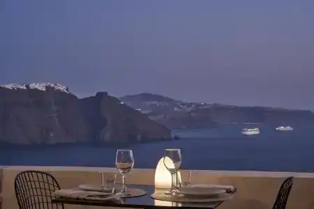 Mr and Mrs White Santorini - 40