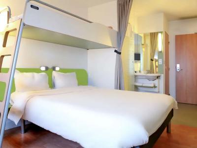 ibis budget Bayeux - 53