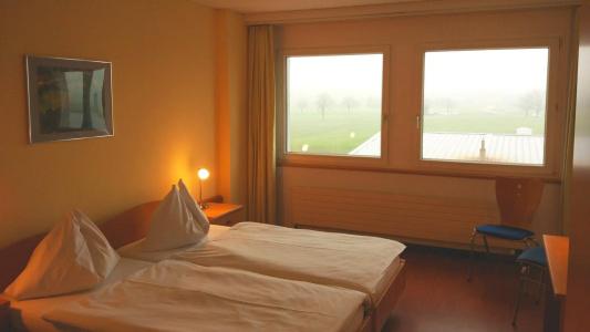 Newstar (Free Parking) - 35