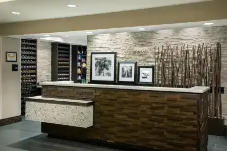 Hampton Inn & Suites -, CA - 1