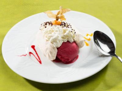 Hôtel Restaurant - Les Maraichers - 13