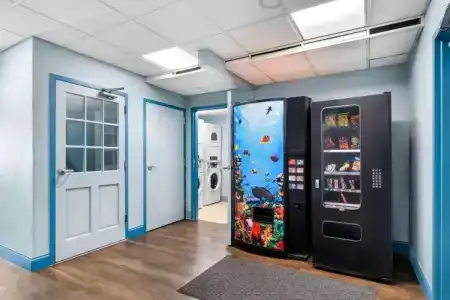 Americas Best Value Inn - - 10