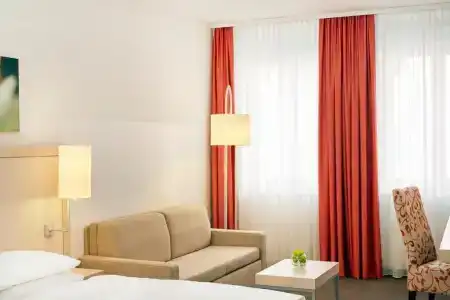 H+ München - 49