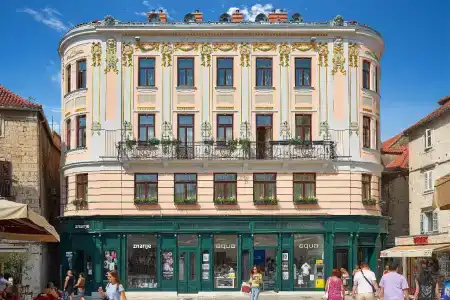 Piazza Heritage - 27