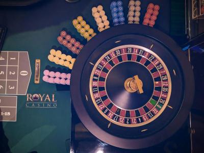 Royal - 24