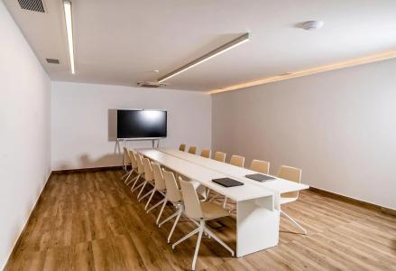 Cresanto Luxury Suites - 17