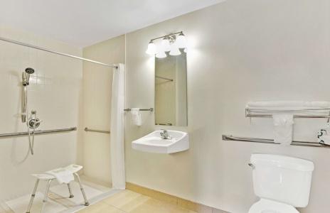 Super 8 By Wyndham/Dfw Apt/North - 18