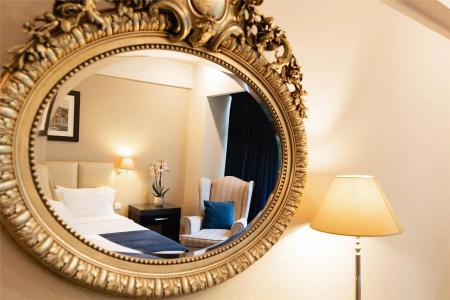 Best Western Plus Embassy - 34