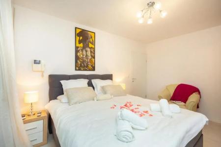 Guest House Steel - 23