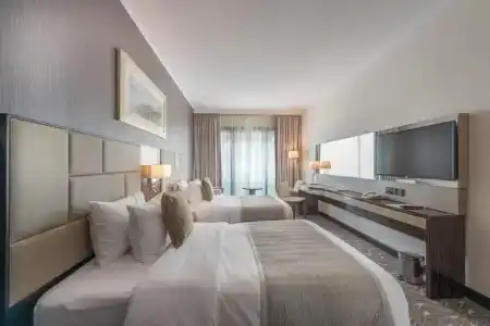 Hawthorn Suites by Wyndham Abu Dhabi City Center - 57