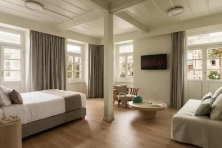 Syros Soul Luxury Suites - 1