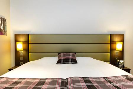 Premier Inn Dubai Al Jaddaf - 2