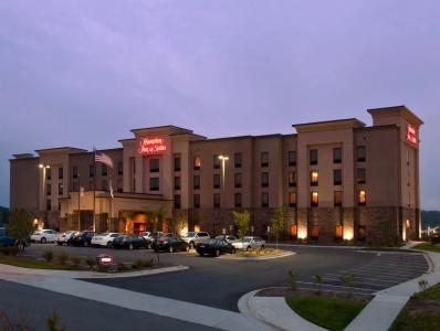 Hampton Inn & Suites/University Area - 37