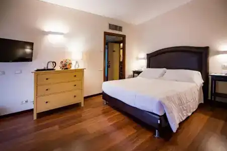 Astoria Palace - 42