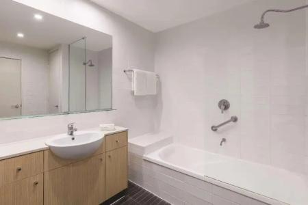 Adina Apartment Barrack Plaza - 148