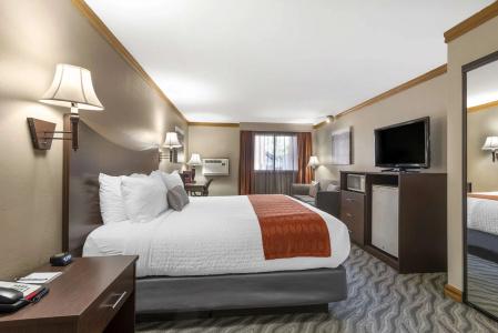 Best Western Plus Rio Grande Inn - 39