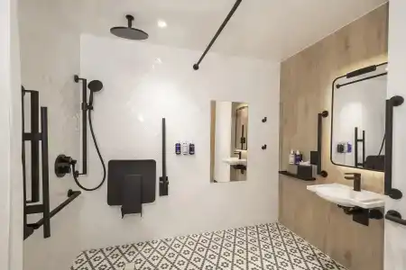 Novotel London Canary Wharf - 8