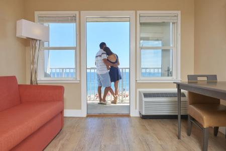 Commander & Suites - 27