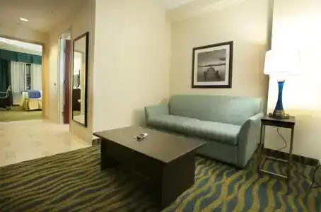 Holiday Inn Express & Suites - Oak Island Area, an IHG - 4