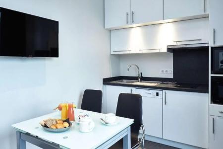 Best Western Le Cheval Blanc -Centre- Vieux Port - 208