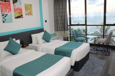 The Hive Beach - 11